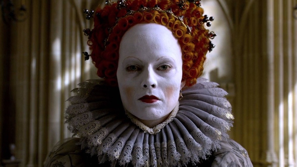 Margot Robbie como Elizabeth I