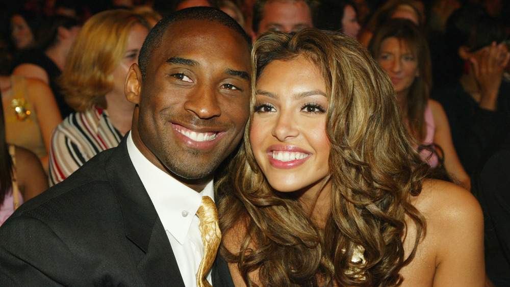 Vanessa Bryant y Kobe Bryant en una entrega de premios