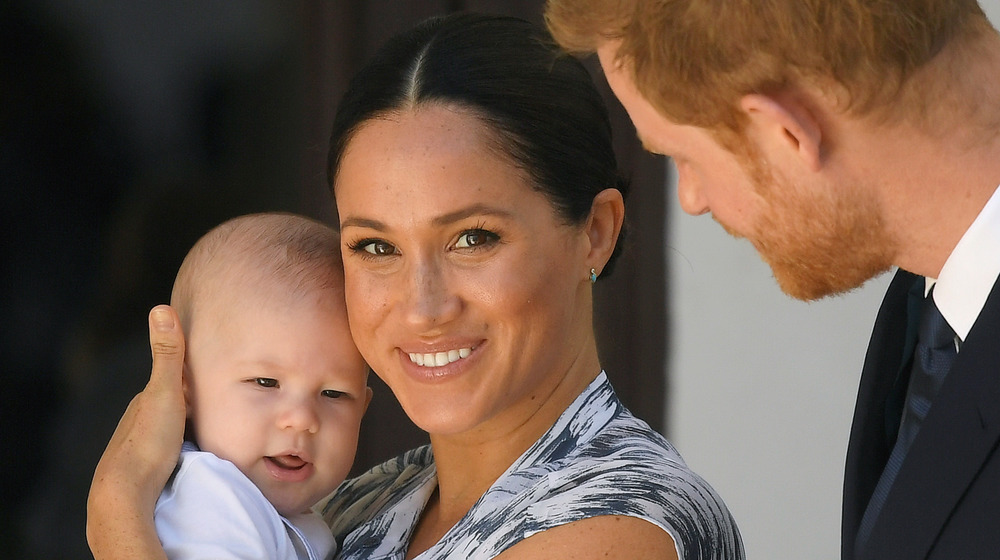 El príncipe Harry, Meghan Markle con su hijo Archie