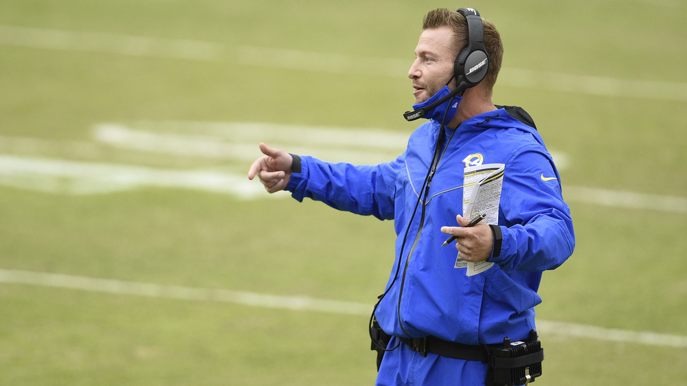 Sean McVay entrenando a los LA Rams 