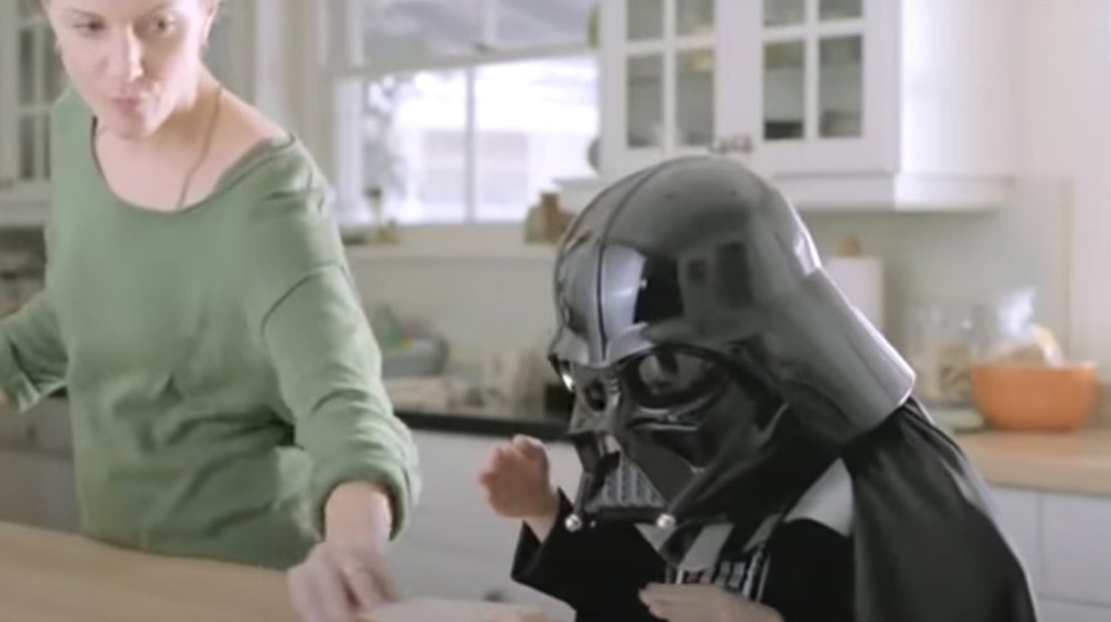 Niño disfrazado de Darth Vader