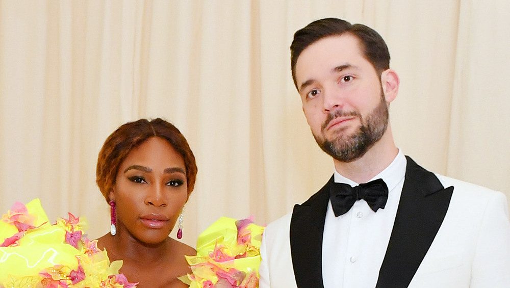 Serena Williams y Alexis Ohanian Sr. se ven serias