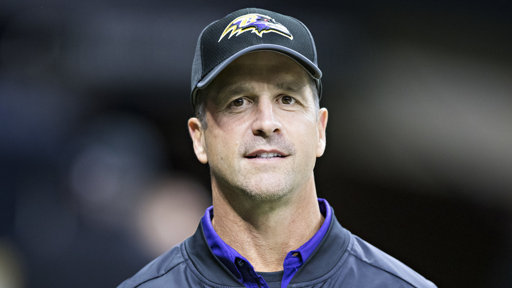 John Harbaugh entrenador de los Baltimore Ravens