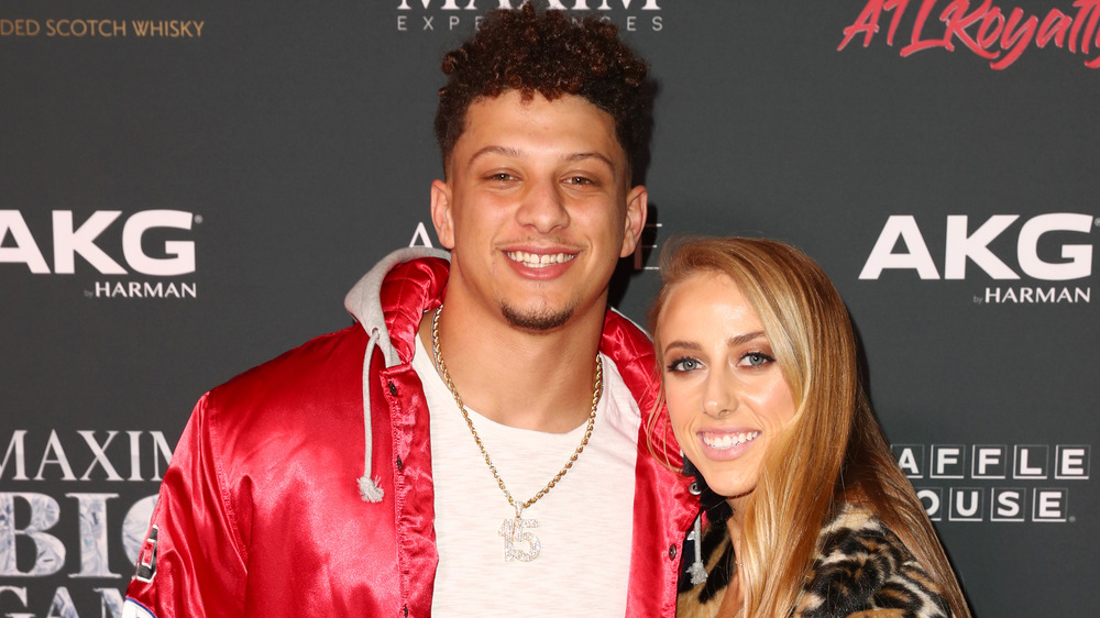 Patrick Mahomes y Brittany Matthews alfombra roja