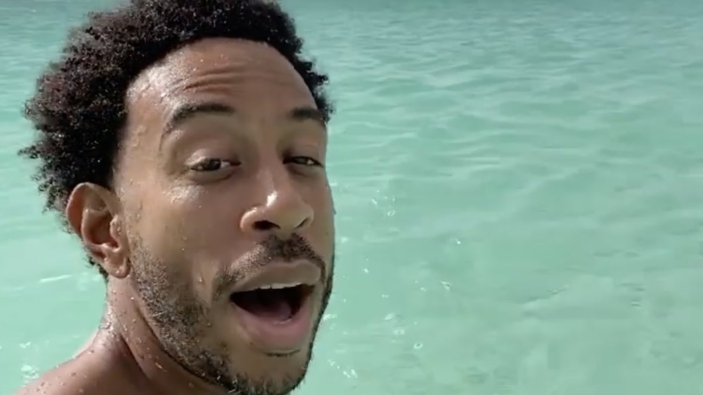 Ludacris en el océano