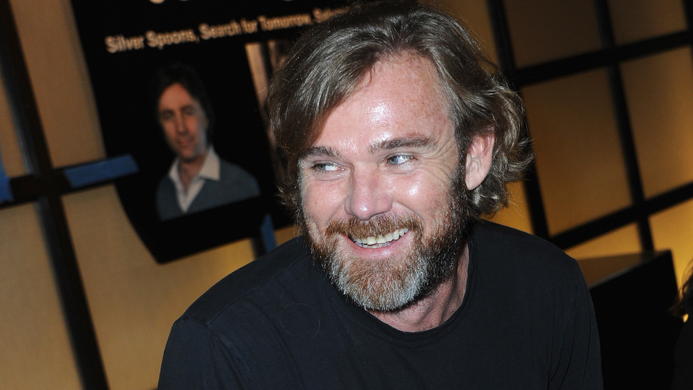 Ricky Schroder riendo