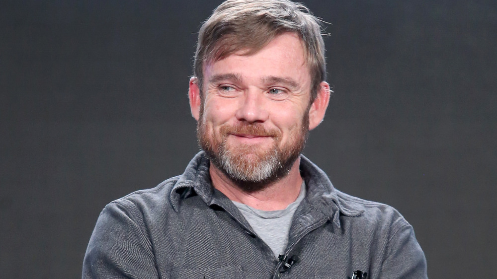 Ricky Schroder sonriendo