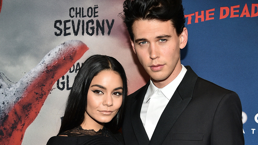 Vanessa Hudgens y Austin Butler ardiendo en el estreno de una película 