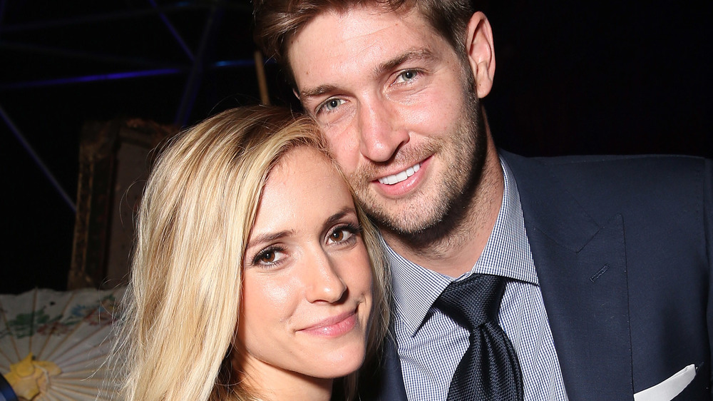 Kristin Cavallari y Jay Cutler con sus caras juntas 