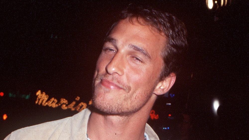 Matthew McConaughey en el estreno de una película en 1996