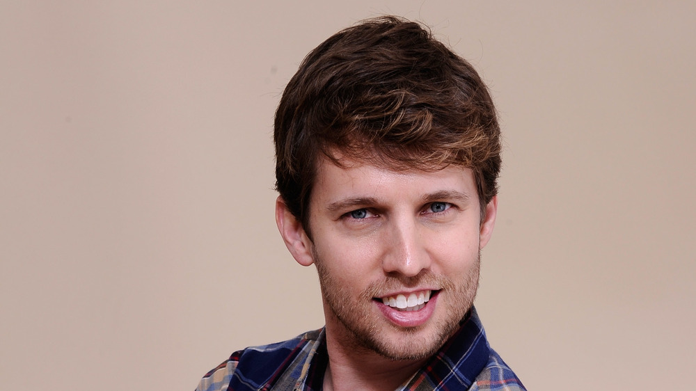 Jon Heder sonriendo 