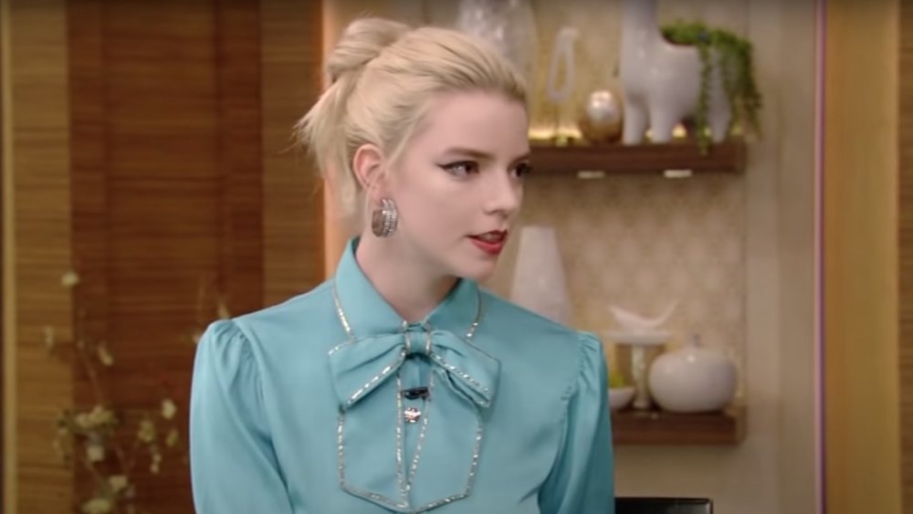 Anya Taylor-Joy en vivo con Kelly y Ryan