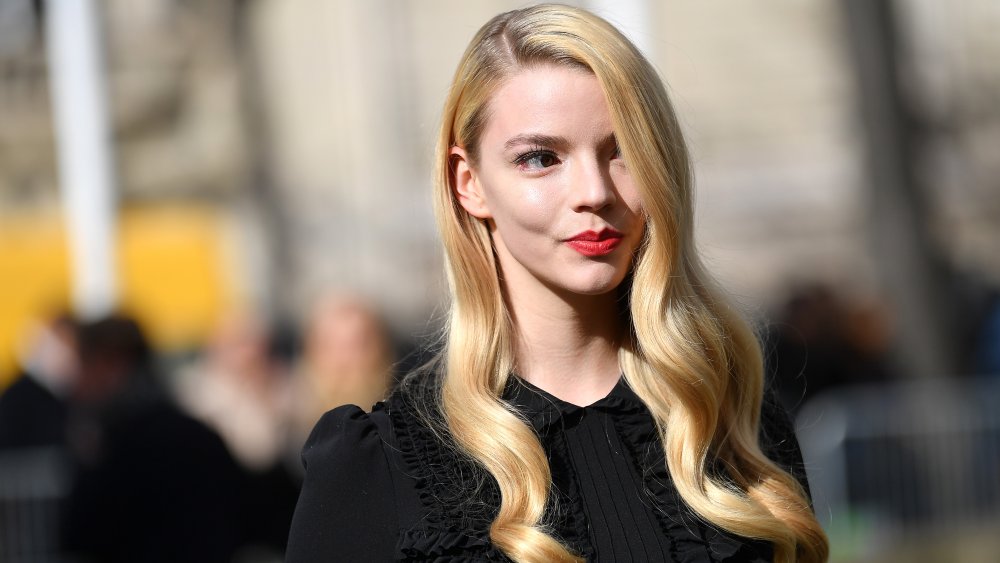 Anya Taylor-Joy en la Semana de la Moda de París en 2020