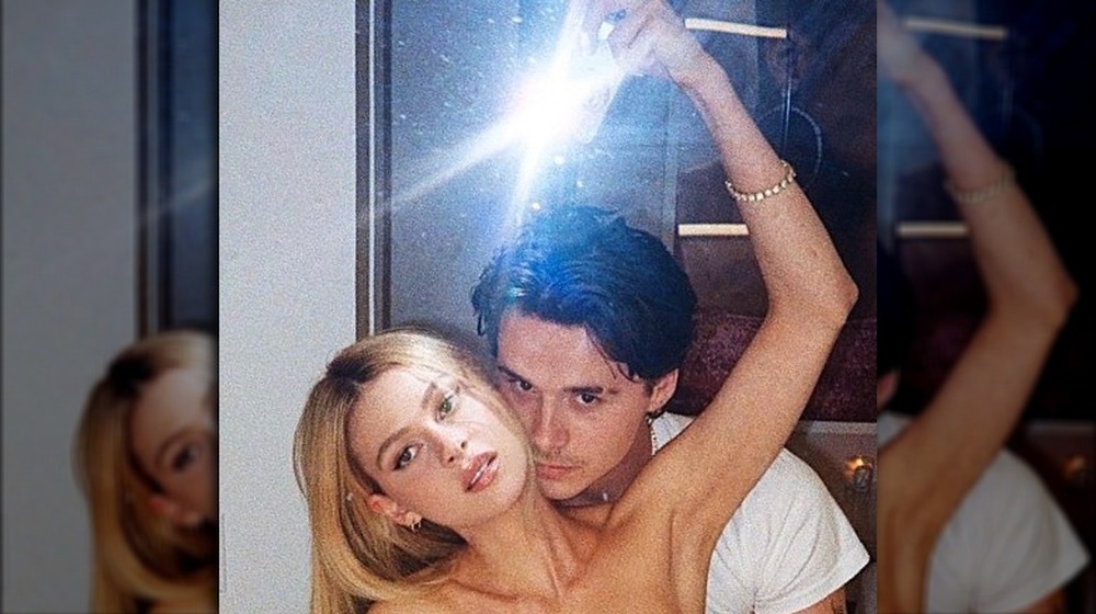 Brooklyn Beckham y Nicola Peltz se toman una selfie ardiente