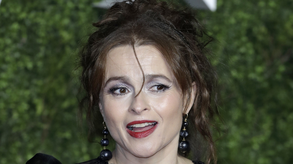 Helena Bonham Carter sonriendo