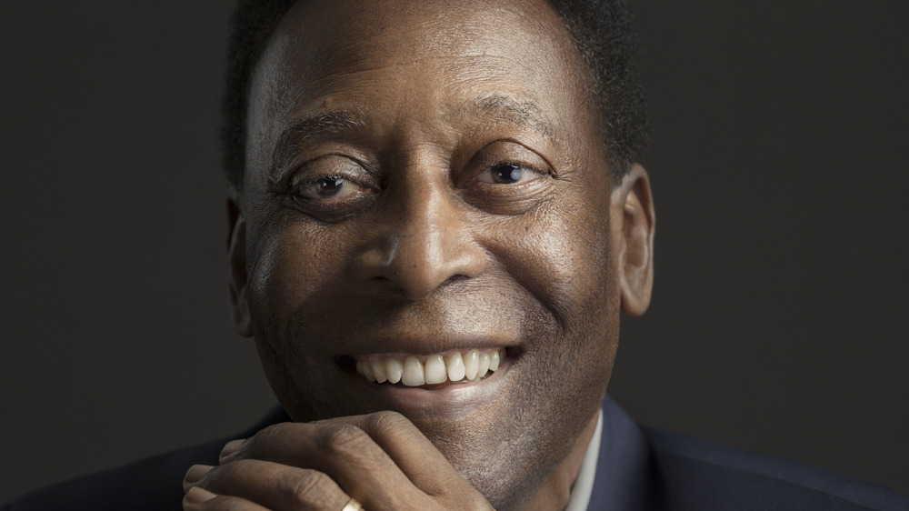 Pelé sonriendo y posando en 2018