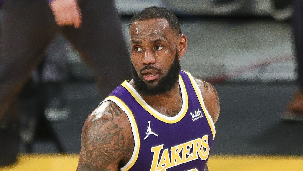 LeBron James en el partido de los Lakers