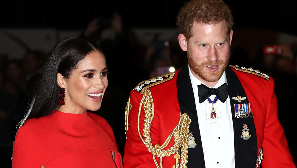 Meghan Markle y el príncipe Harry en un evento