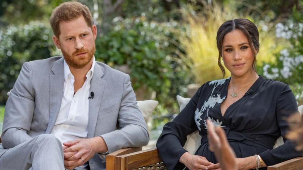 Oprah Winfrey entrevista al príncipe Harry y a Meghan Markle el 7 de marzo de 2021.