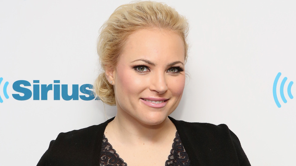 Meghan McCain sonriendo