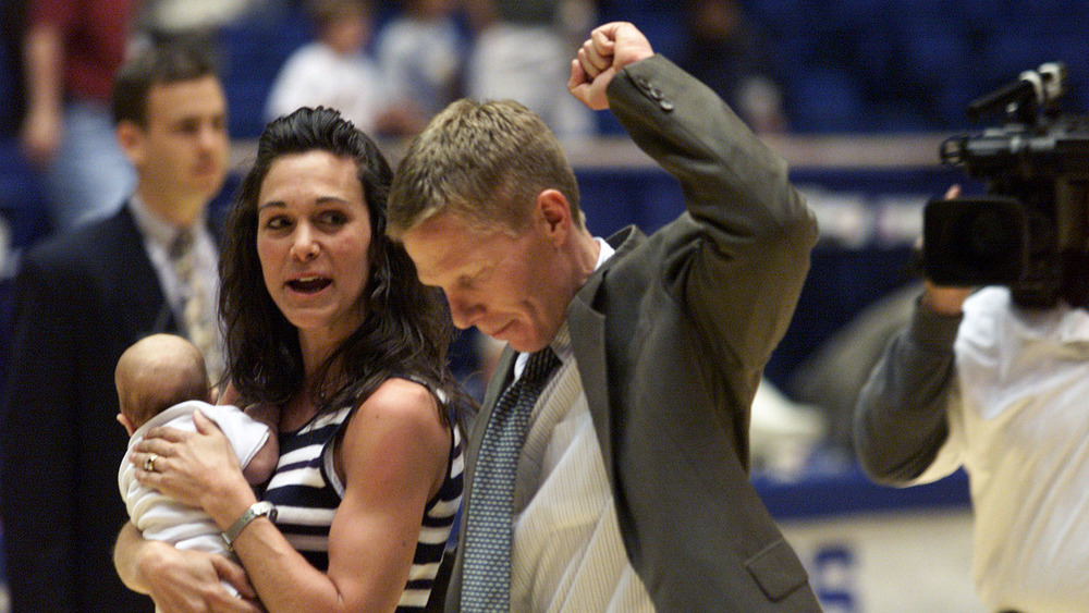 Marcy Laca-Few y Mark Few en la cancha