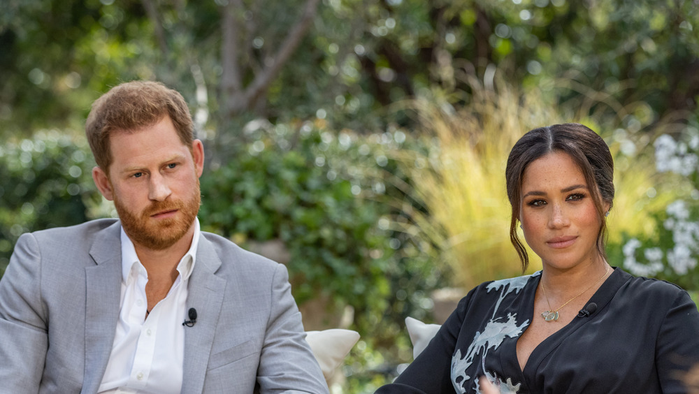 Meghan Markle y el príncipe Harry durante la entrevista de Oprah