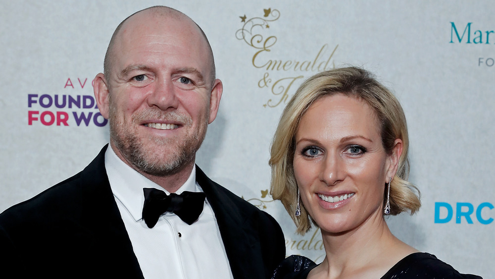 Zara Tindall y Mike Tindall sonriendo