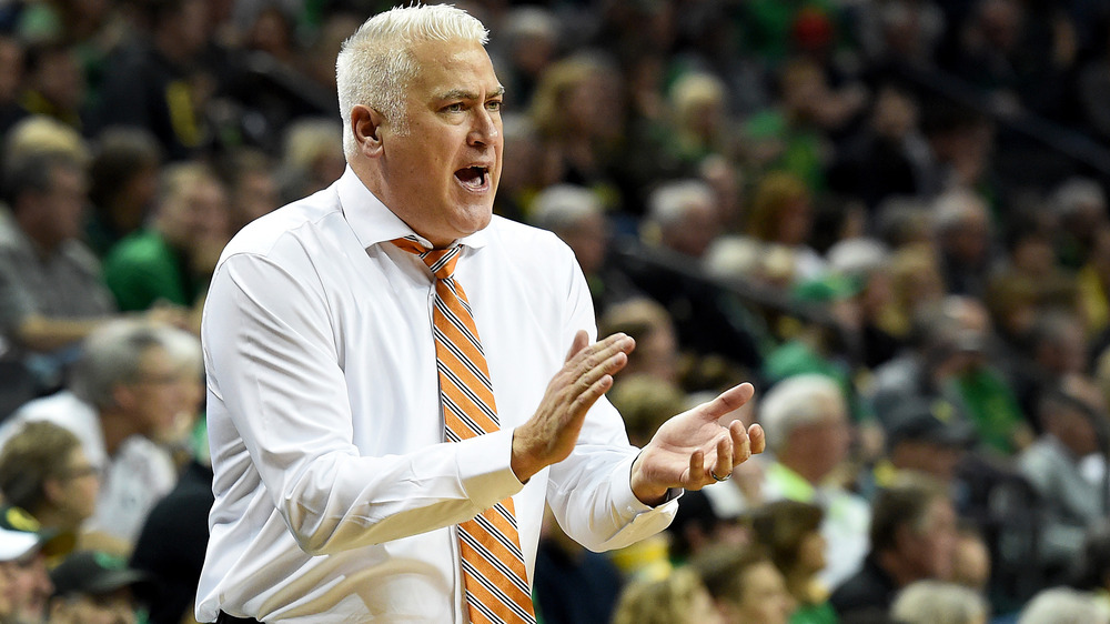 Wayne Tinkle en la cancha 