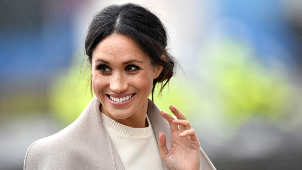 Meghan Markle, saludando