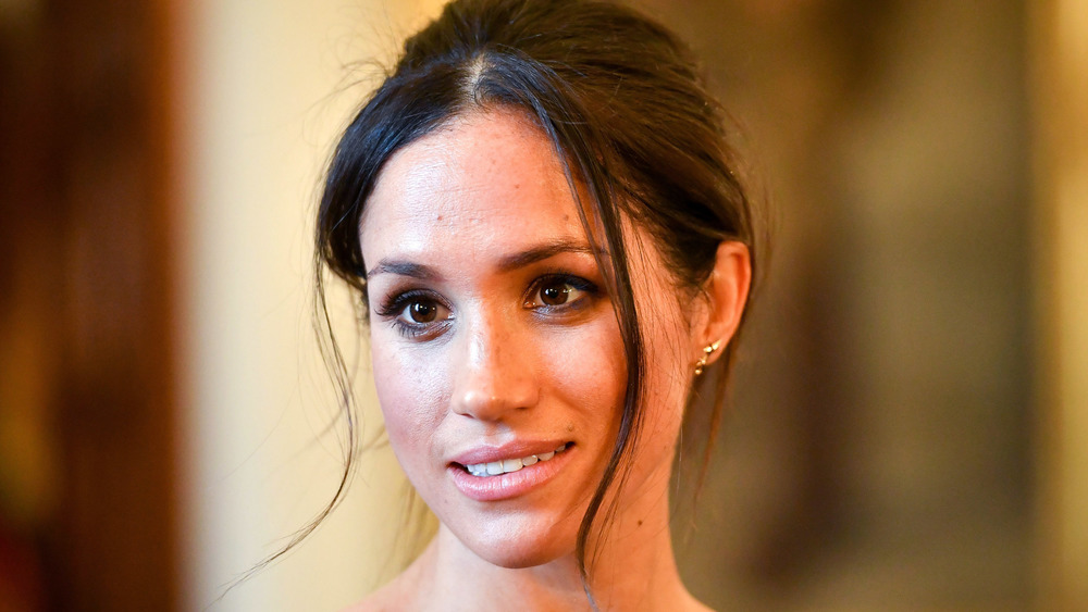 Meghan Markle posando