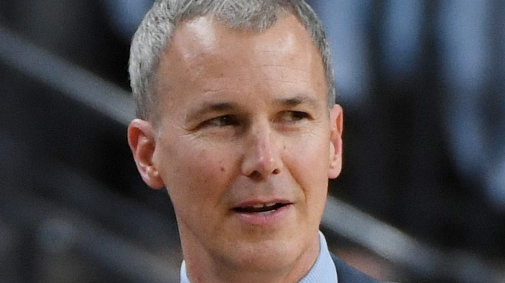 Andy Enfield entrenando a los troyanos de la USC