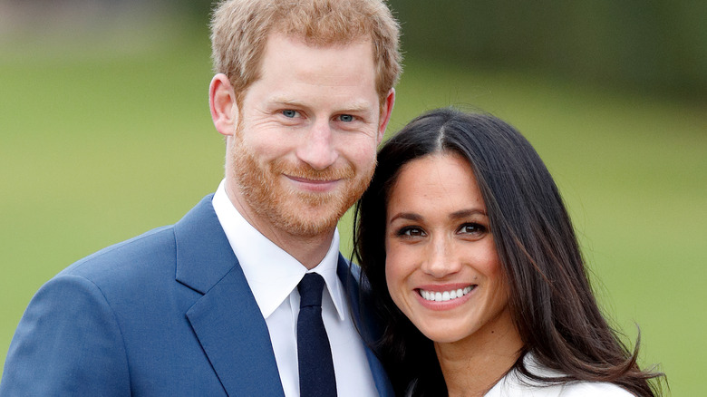 Príncipe Harry y Meghan Markle sonriendo