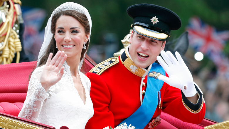 Kate Middleton El príncipe William saludando en su boda