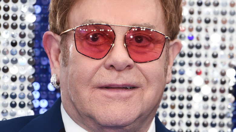 Elton John en un evento 