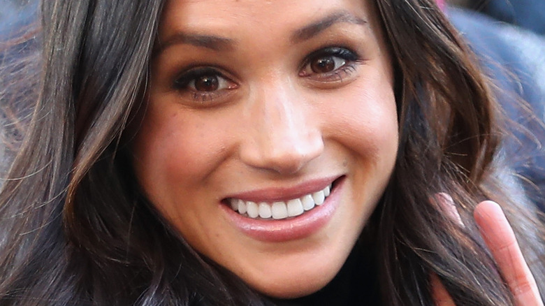 Meghan Markle sonriendo