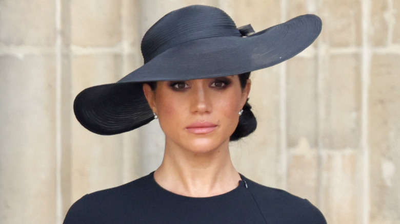 Meghan Markle con sombrero