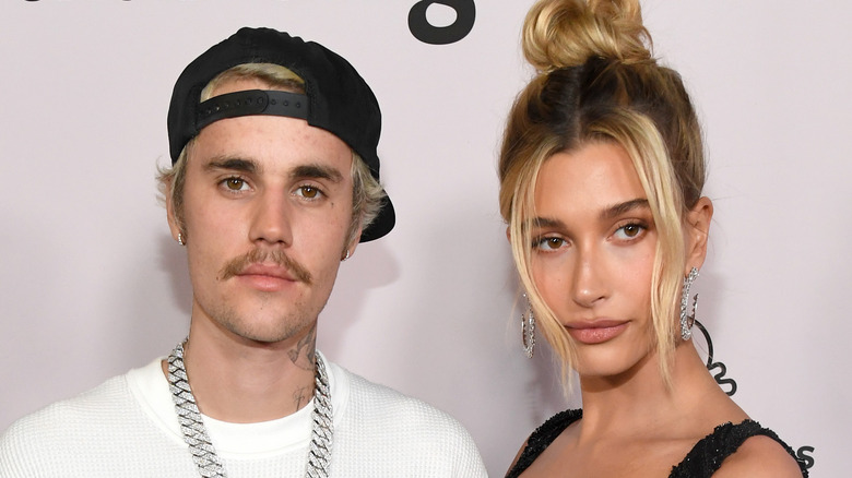 Justin y Hailey Bieber posan juntos