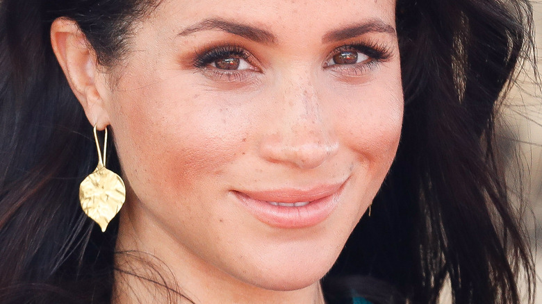 Meghan Markle sonriendo