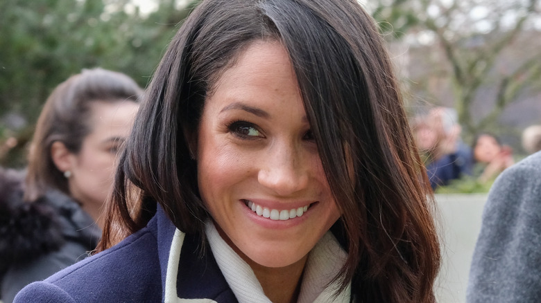 Meghan Markle sonriendo