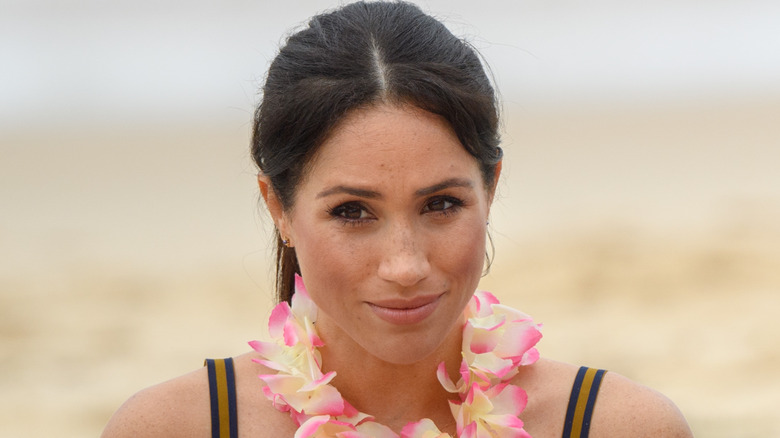 Meghan Markle sonriendo