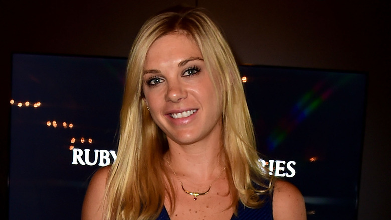 Chelsy Davy pelo rubio