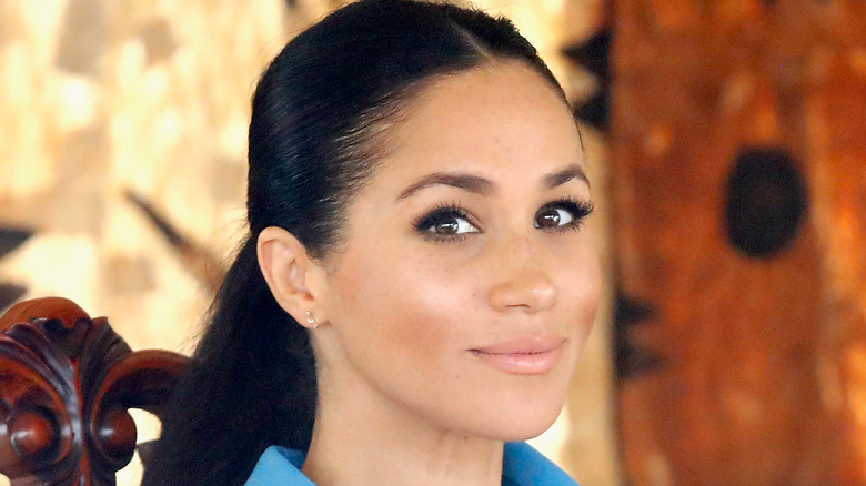 Meghan Markle sonriendo