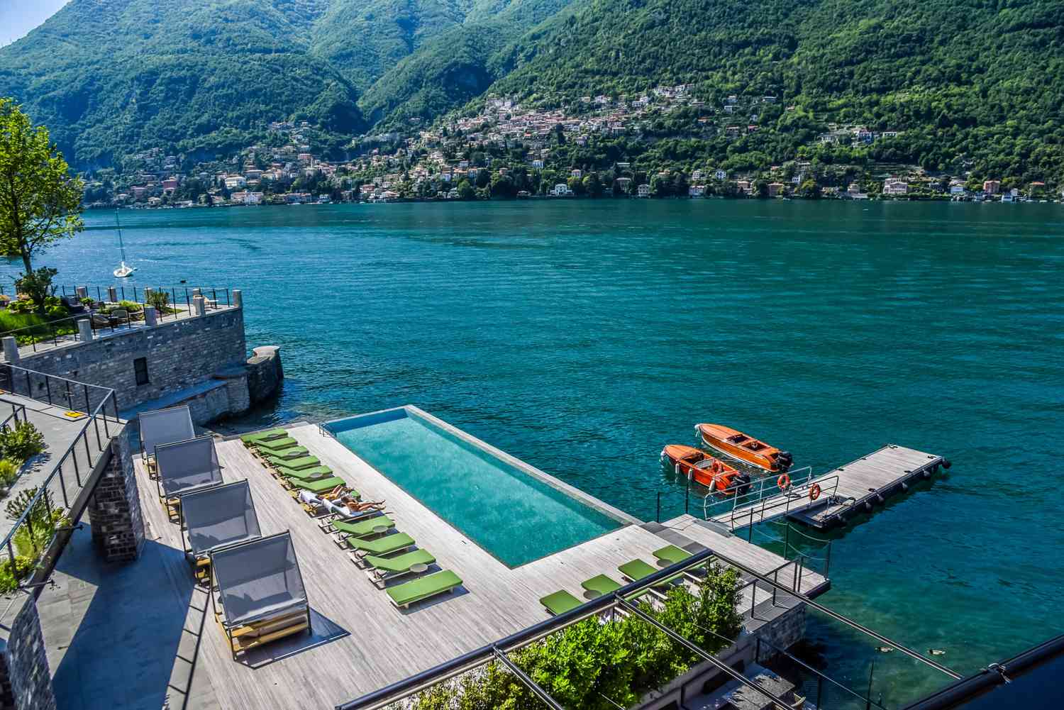 La piscina del hotel Il Sereno Lake Como