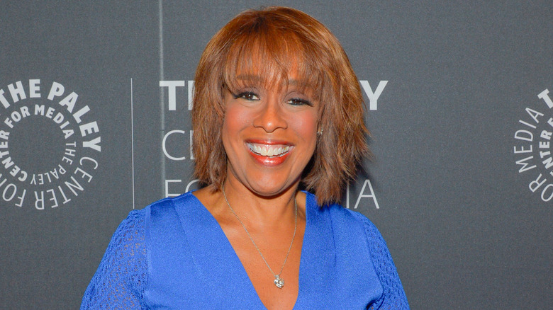 Gayle King en la alfombra roja