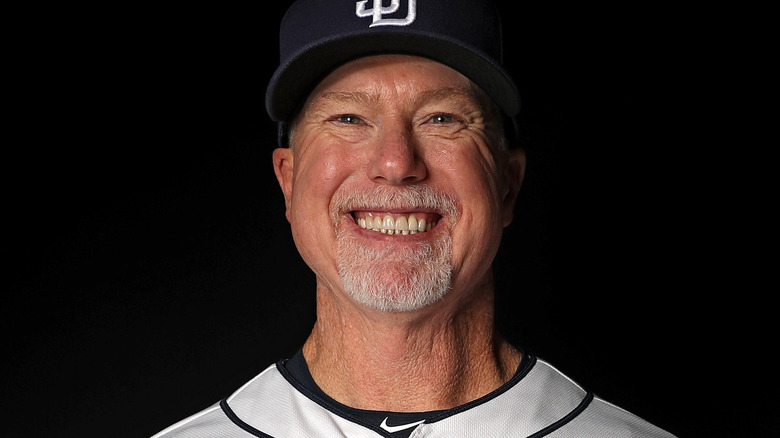 Mark McGwire sonriendo