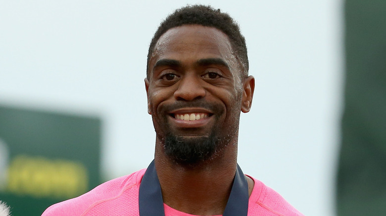 Tyson Gay sonriendo después de la carrera en 2015