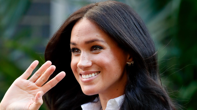 Meghan Markle sonriendo