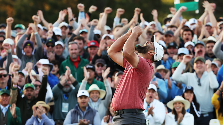 Jon Rahm celebrando