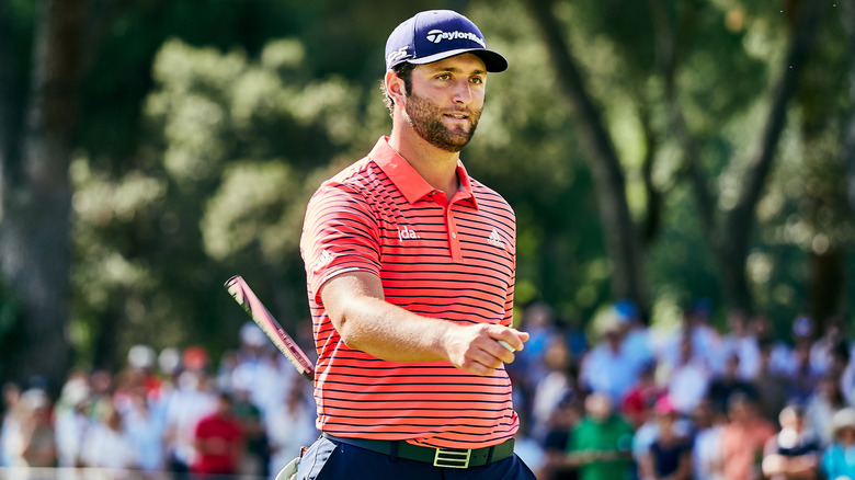 Jon Rahm ante una multitud