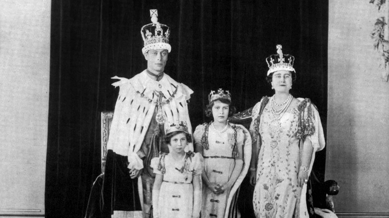 El rey Jorge VI y su familia el día de la coronación